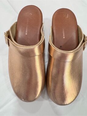 Anthropologie Metallic Rose Gold Buckle Clog Mules